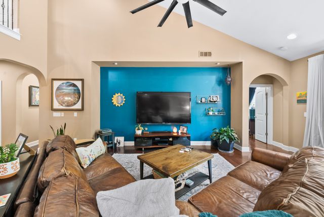 2343 Dewey Dr, Spring Hill, TN 37174
