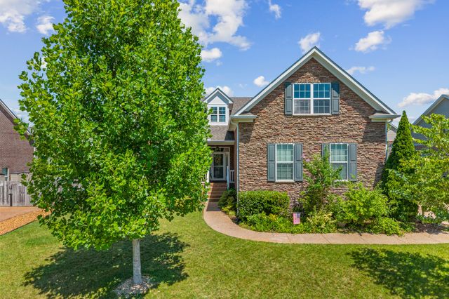 2343 Dewey Dr, Spring Hill, TN 37174