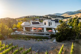 786 Pompadour Drive, Ashland, OR 97520