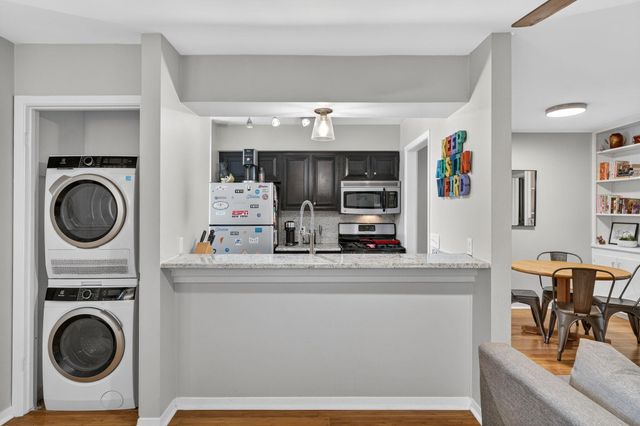 1240 Barton Hills DR 206, Austin, TX 78704