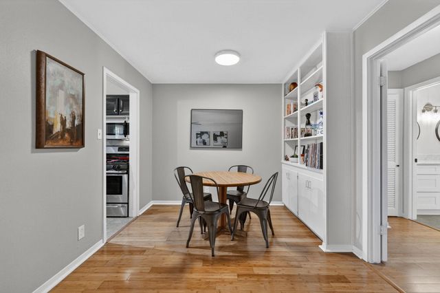 1240 Barton Hills DR 206, Austin, TX 78704