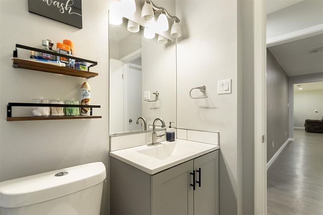 4018 Marchant Road, Houston, TX 77047