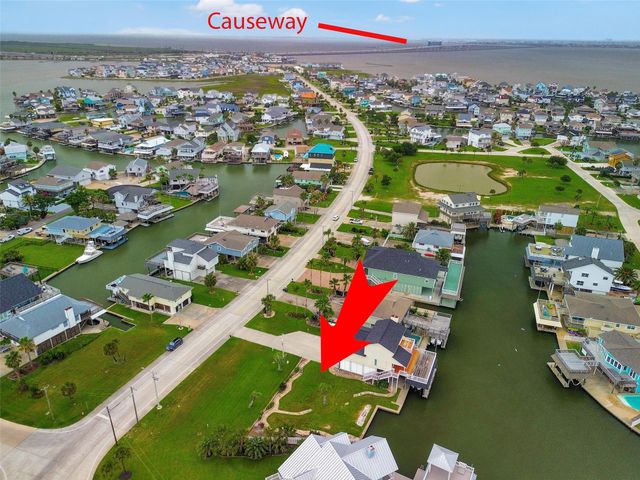 Lot 50 Tiki Drive, Tiki Island, TX 77554