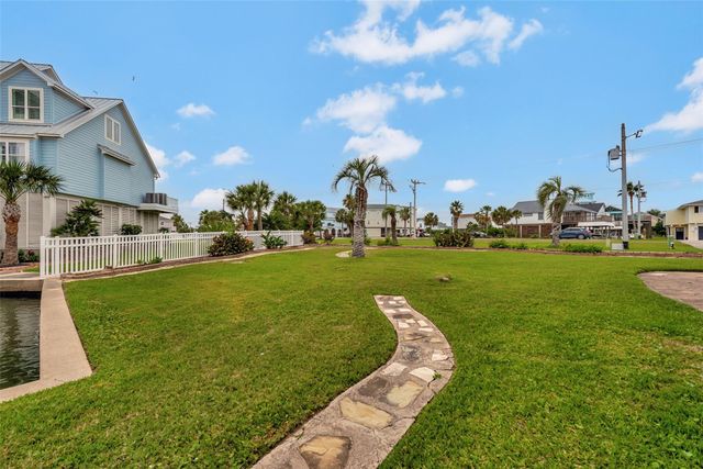 Lot 50 Tiki Drive, Tiki Island, TX 77554