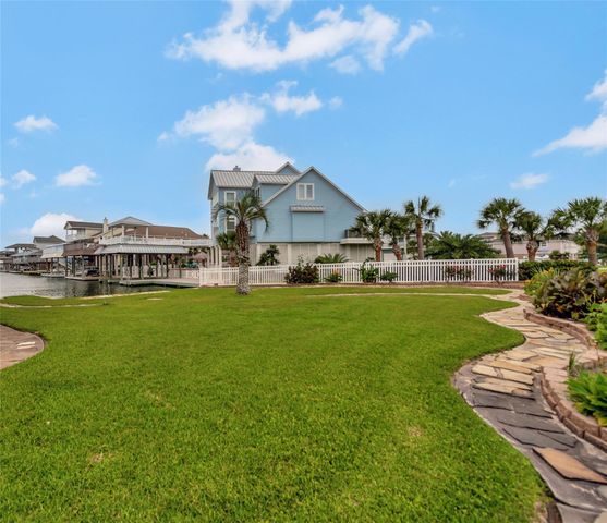 Lot 50 Tiki Drive, Tiki Island, TX 77554