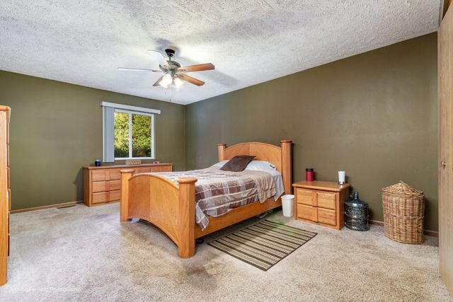 4208 Whitetail Court, Joliet, IL 60431