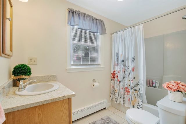 29 Carleton Dr, Mashpee, MA 02649