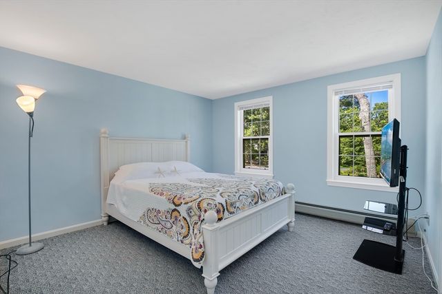 29 Carleton Dr, Mashpee, MA 02649