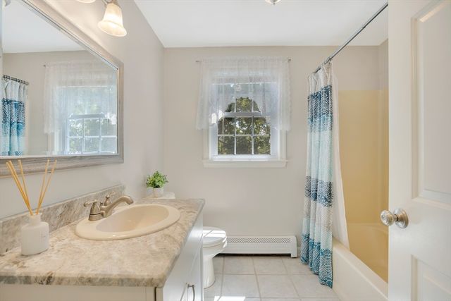 29 Carleton Dr, Mashpee, MA 02649