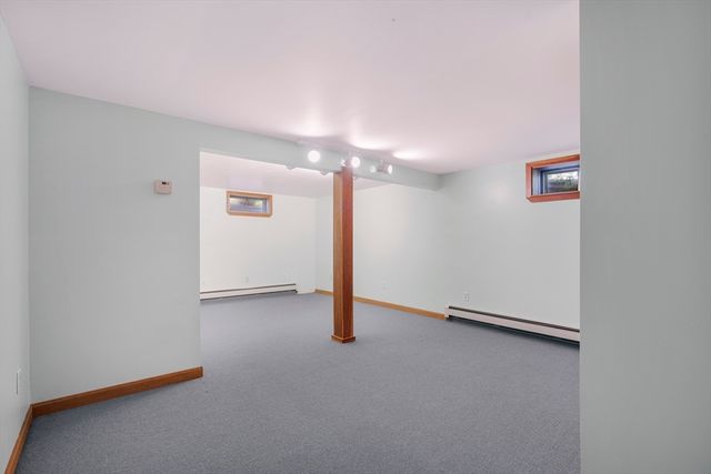29 Carleton Dr, Mashpee, MA 02649