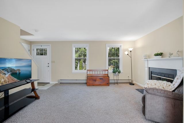29 Carleton Dr, Mashpee, MA 02649