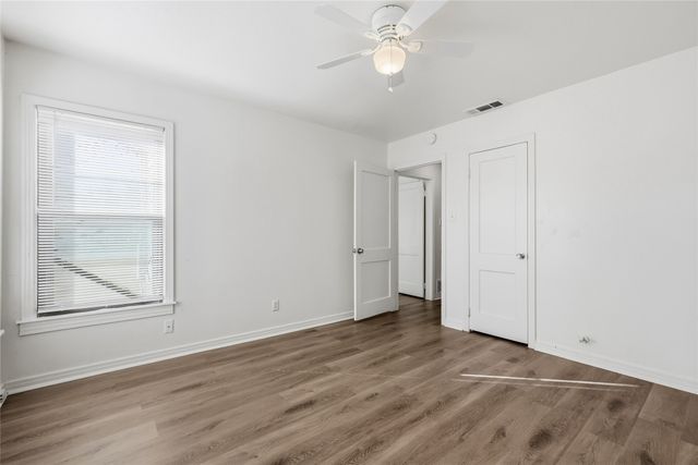 613 W Hammond Street, Lancaster, TX 75146