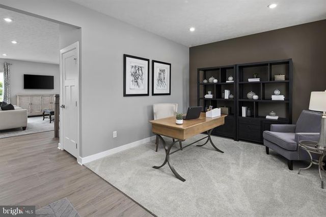 3422 FOX POINTE LN, York, PA 17404