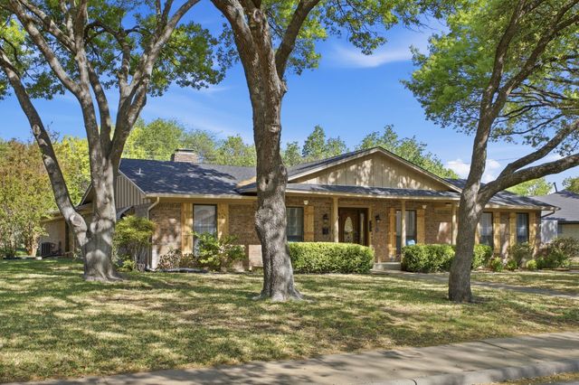 1607 Little Creek Drive, Waxahachie, TX 75165