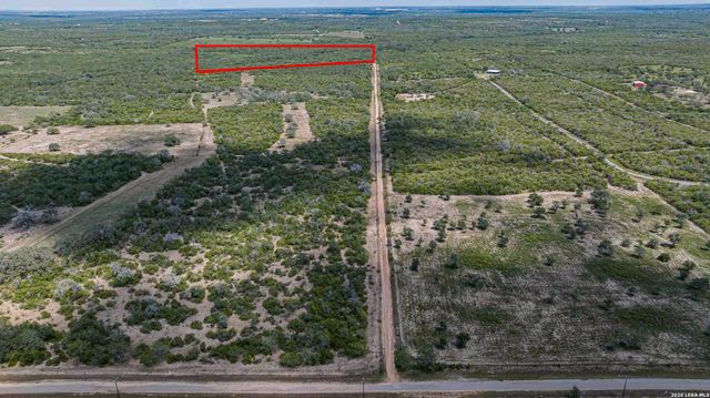 9654 FM 2617, Pettus, TX 78146