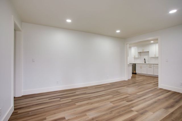 106 Shady Dr, Columbia, TN 38401