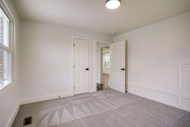 106 Shady Dr, Columbia, TN 38401