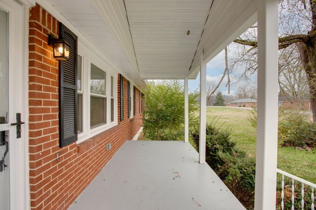 106 Shady Dr, Columbia, TN 38401