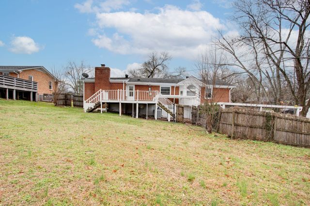 106 Shady Dr, Columbia, TN 38401