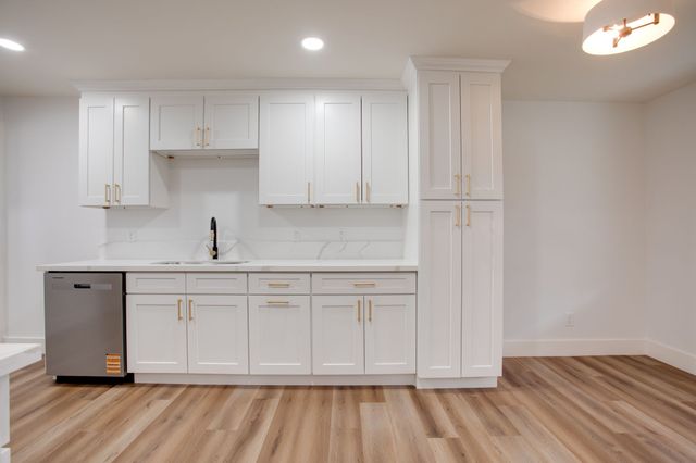 106 Shady Dr, Columbia, TN 38401