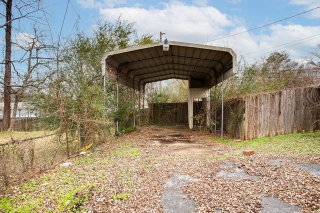 106 Shady Dr, Columbia, TN 38401