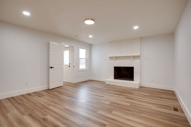 106 Shady Dr, Columbia, TN 38401