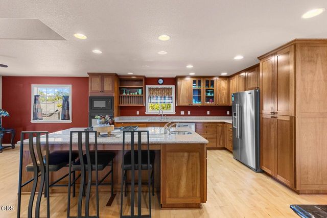 1583 Panoramic Loop, Grants Pass, OR 97527