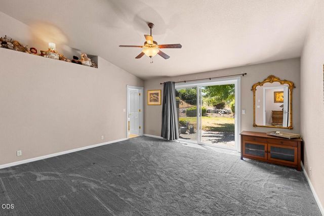1583 Panoramic Loop, Grants Pass, OR 97527