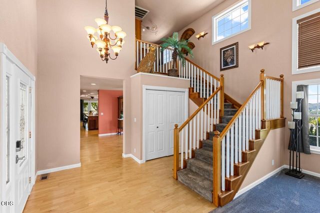 1583 Panoramic Loop, Grants Pass, OR 97527