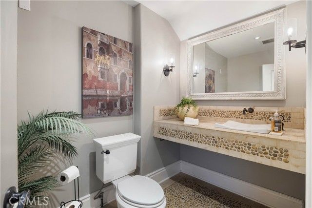 30852 Via Colinas, Laguna Hills, CA 92679