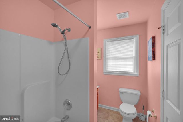 100 N ROBESON ST, Robesonia, PA 19551