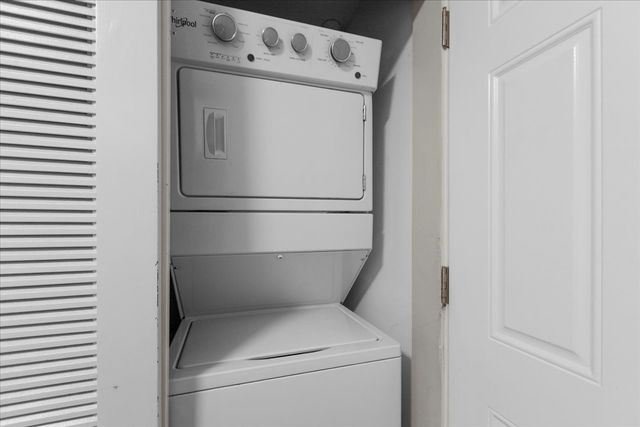 5731 N Washtenaw Avenue 1R, Chicago, IL 60659