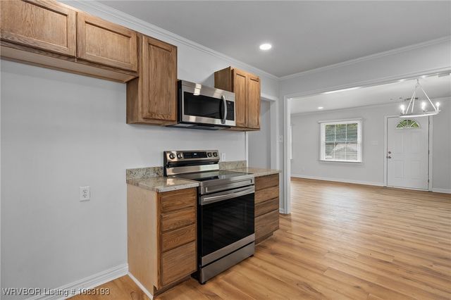 2001 Wolfe Lane, Fort Smith, AR 72901