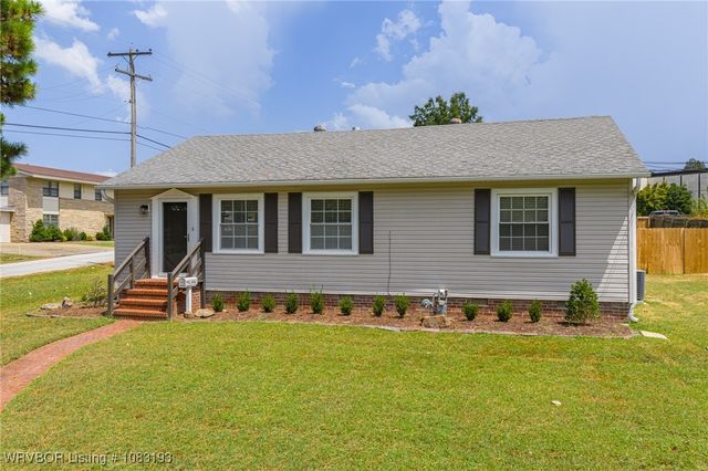 2001 Wolfe Lane, Fort Smith, AR 72901