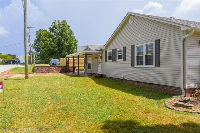 2001 Wolfe Lane, Fort Smith, AR 72901