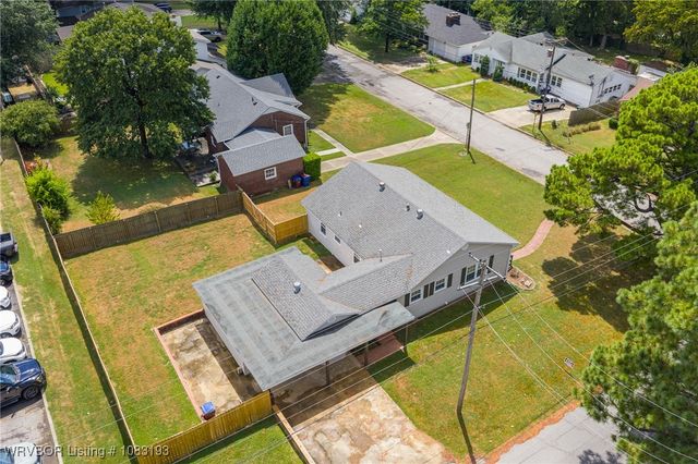 2001 Wolfe Lane, Fort Smith, AR 72901