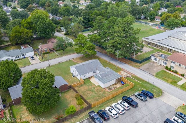 2001 Wolfe Lane, Fort Smith, AR 72901