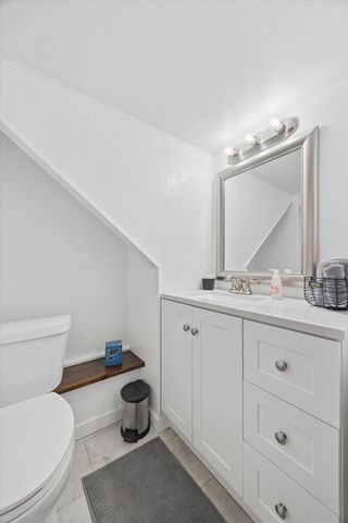 395 Southampton Drive, Geneva, IL 60134