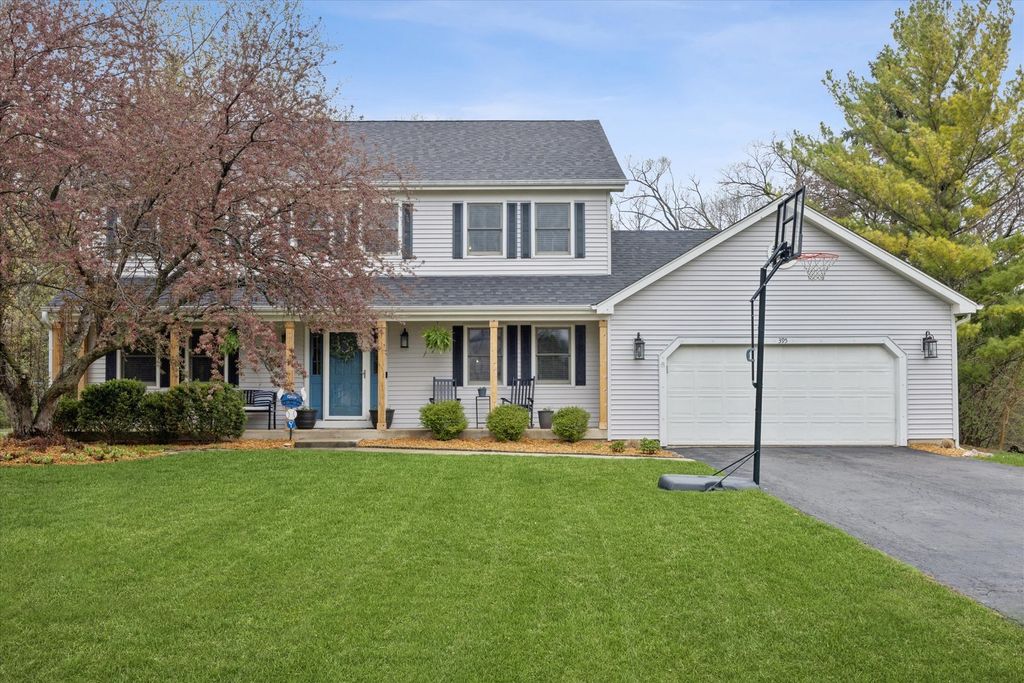 395 Southampton Drive, Geneva, IL 60134