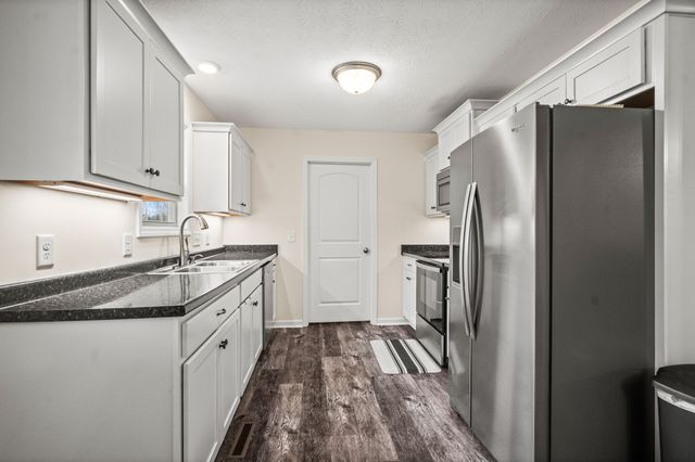 2860 Highway 76, Portland, TN 37148