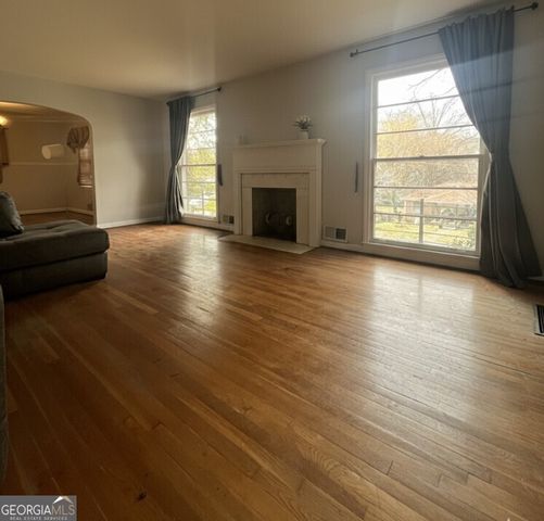 228 Napoleon Drive SW, Atlanta, GA 30314