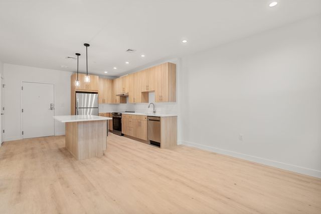 1151 Walnut 406, Newton, MA 02461