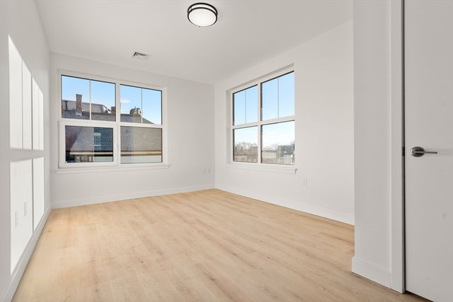 1151 Walnut 406, Newton, MA 02461