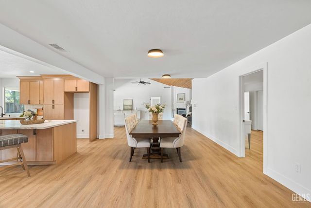 820 Ferdinand Court, Bakersfield, CA 93309
