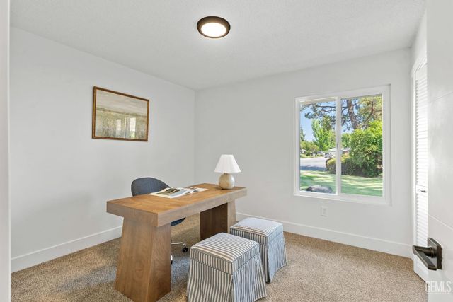 820 Ferdinand Court, Bakersfield, CA 93309