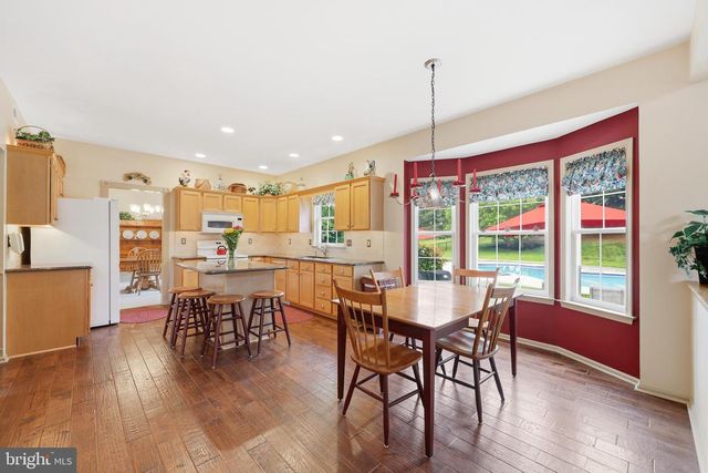 6 BLAKE CT, Sewell, NJ 08080