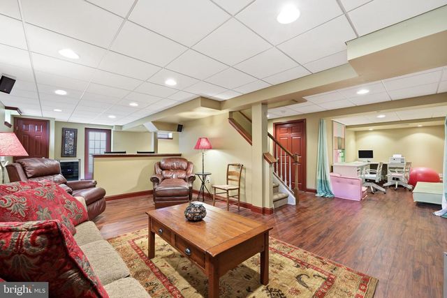 6 BLAKE CT, Sewell, NJ 08080