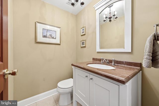 6 BLAKE CT, Sewell, NJ 08080