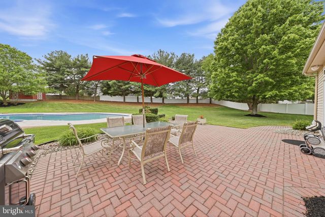 6 BLAKE CT, Sewell, NJ 08080