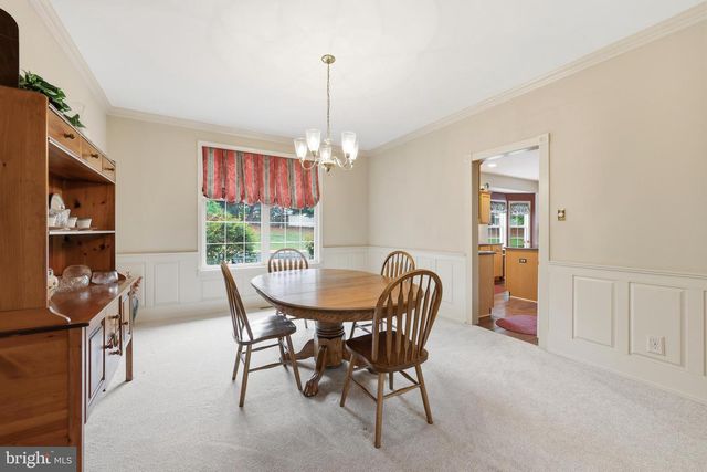 6 BLAKE CT, Sewell, NJ 08080